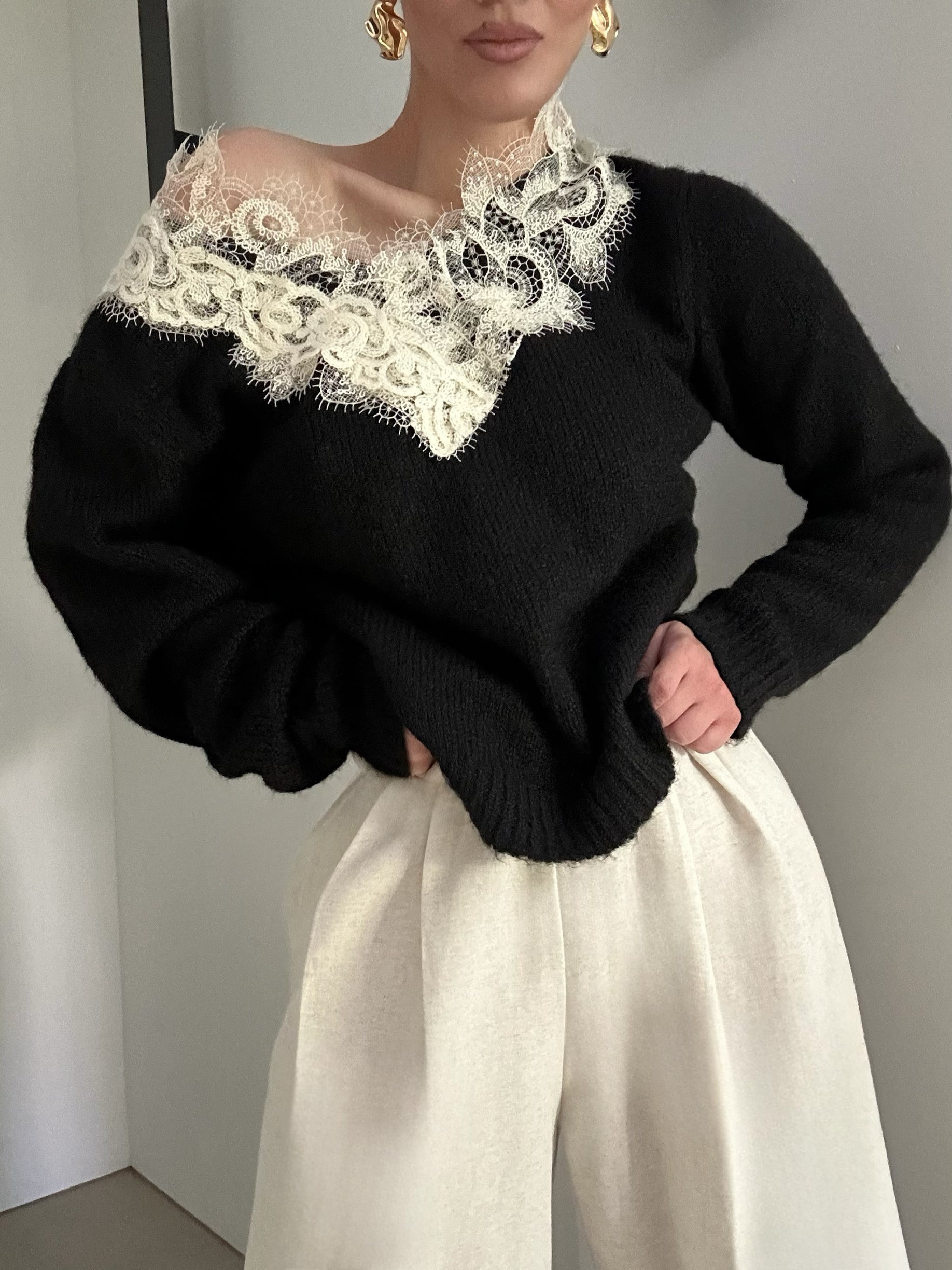 ‘Embroidered’ knitted sweater